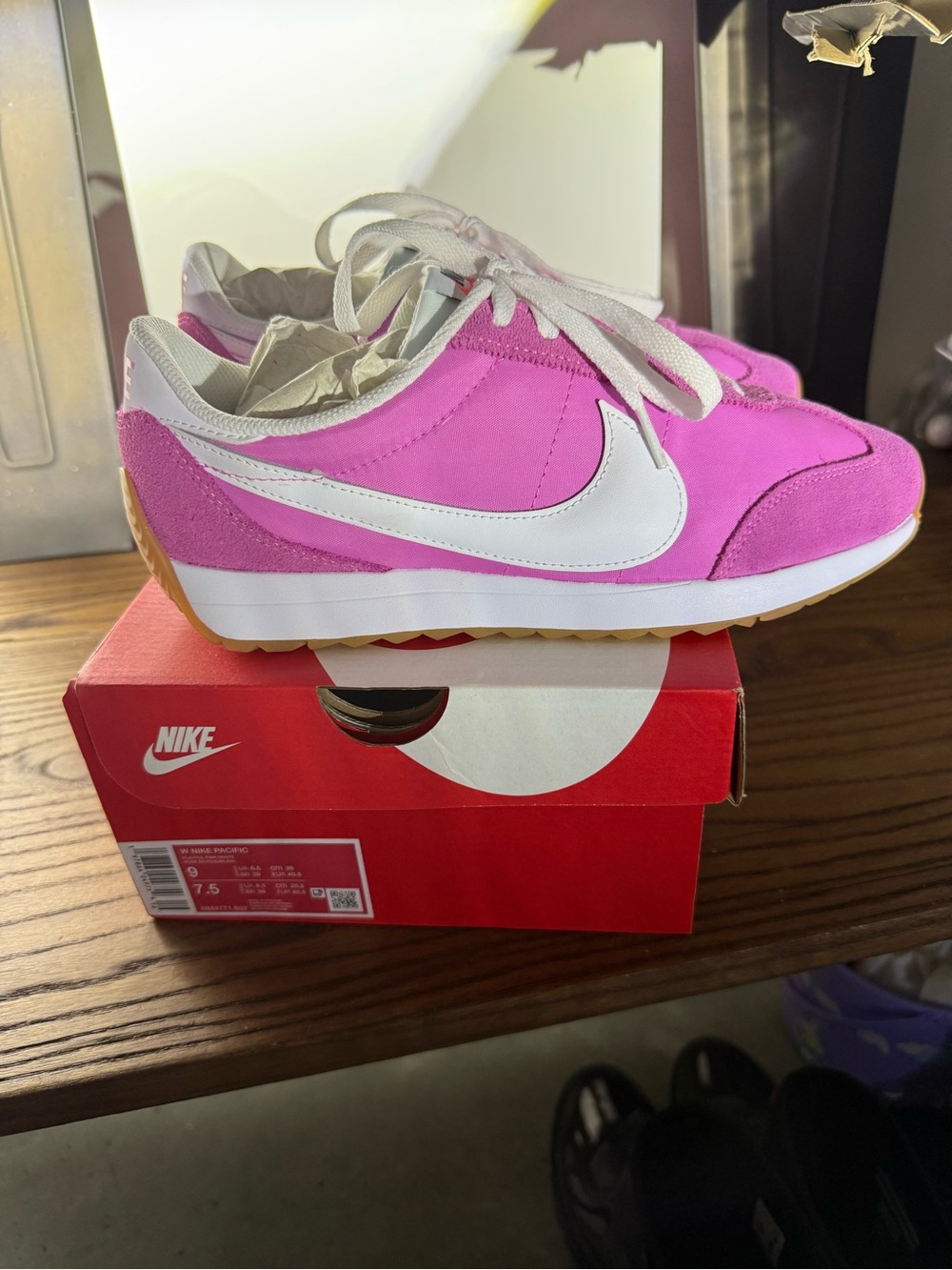 Nike Sneakers Pink NWT